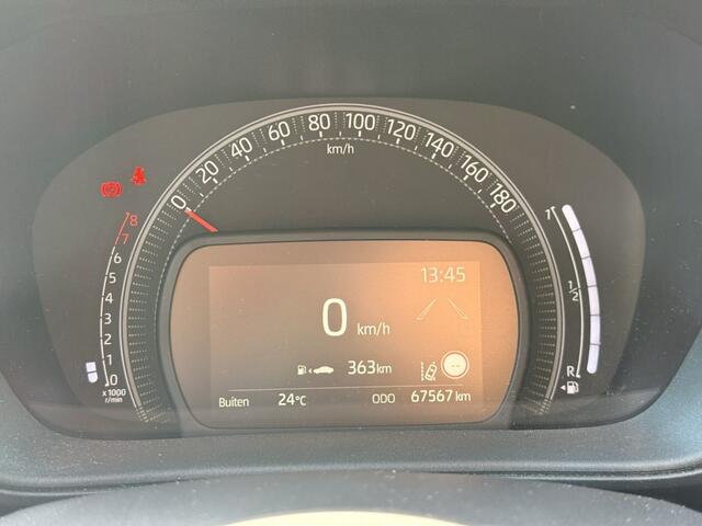 Toyota AYGO X 1.0 VVT-i MT first | Adaptive Cruise | Camera