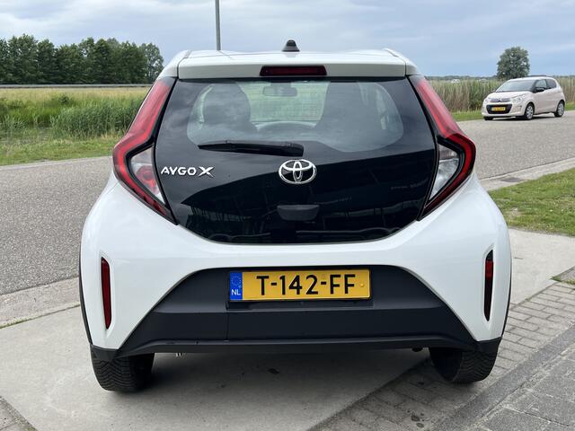 Toyota AYGO X 1.0 VVT-i MT / Airco /