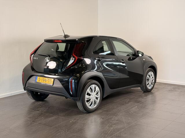 Toyota AYGO X 1.0 VVT-i MT Play | Apple CarPlay | Achteruitrijcamera |