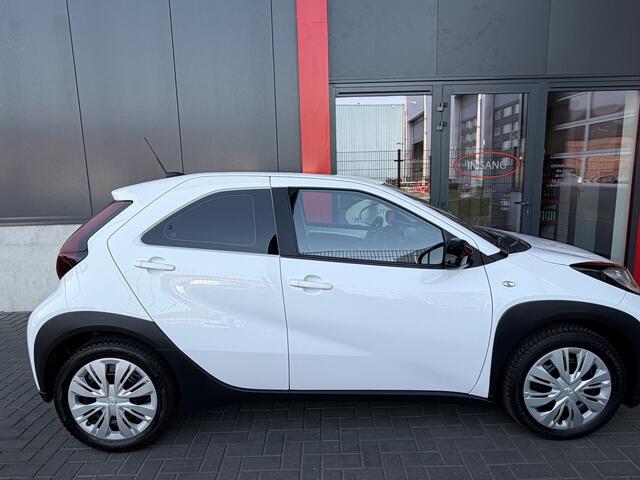 Toyota AYGO X 1.0 VVT-i S-CVT Play