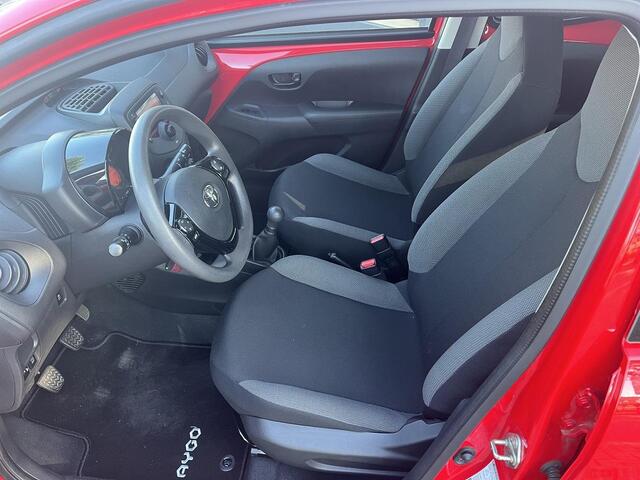 Toyota AYGO 1.0 VVT-i x-fun NL-auto | Airco | Elek. ramen