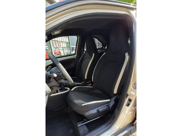 Toyota AYGO X 1.0 VVT-i MT Pulse