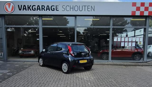 Toyota AYGO 1.0 VVT-i X-Play