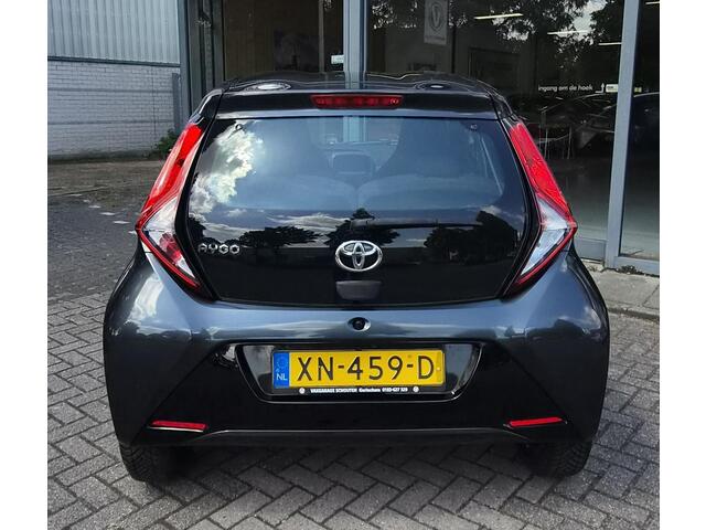 Toyota AYGO 1.0 VVT-i X-Play