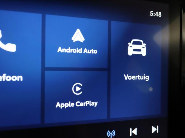 Toyota AYGO X Hybrid 115 play - NIEUW MODEL - DIRECT UIT VOORRAAD LEVERBAAR - APPLE CARPLAY/ ANDROID AUTO - CLIMATE CONTROL - ADAPTIEVE CRUISE CONTROL - 17 INCH WIELEN - LICHTSENSOR - DIGITAAL DASHBOARD - CAMERA -