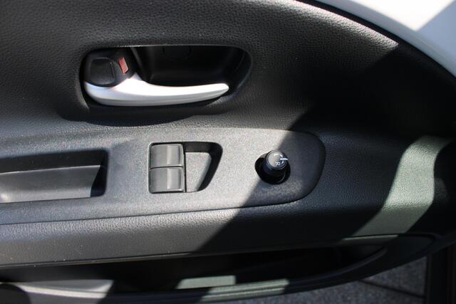 Toyota AYGO X 1.0 VVT-i MT Play airco / Cruise Control / Carplay-android Auto