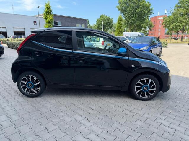 Toyota AYGO 1.0 VVT-i x-cite | Carplay | LM Velgen