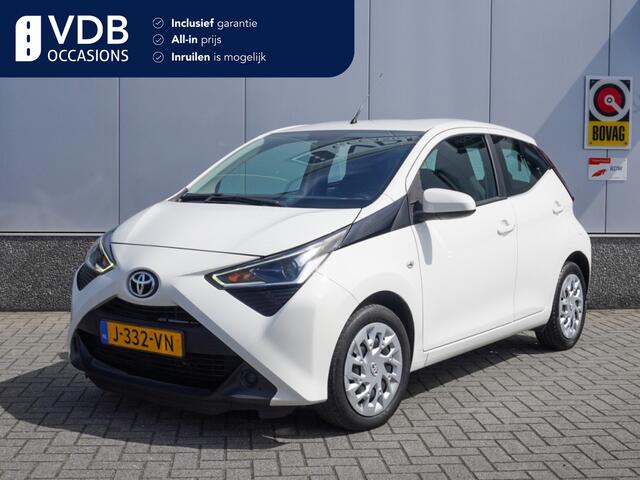 Toyota AYGO 1.0 VVT-i x-play Automaat | CarPlay | Camera | NAP | Airco