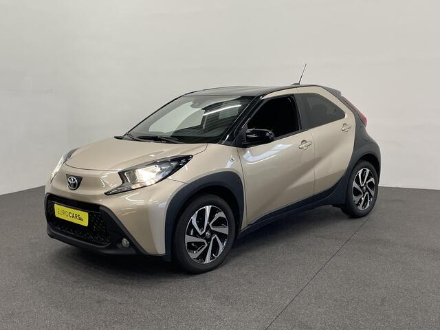 Toyota AYGO X 1.0 VVT-i Automaat Pulse Navigatie Apple Carplay/Android Auto Camera 17" Lichtmetalen Velgen Climate Control Adaptieve Cruise Control Two Tone