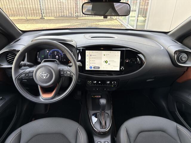 Toyota AYGO X Hybrid 115 envy **CINNAMON METALLIC/ HYBRIDE**