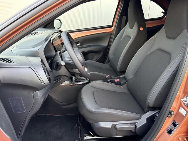 Toyota AYGO X Hybrid 115 envy **CINNAMON METALLIC/ HYBRIDE**