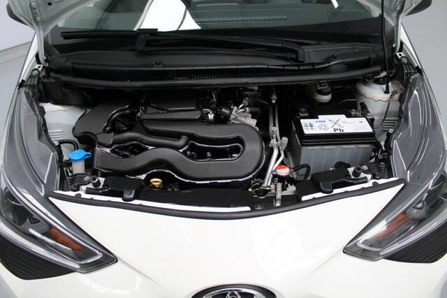 Toyota AYGO 1.0 VVT-i x-fun 73PK, RIJKLAAR | SPEEDLIMITED | LANE ASSIST | BLUETOOTH | AIRCO | 5DRS