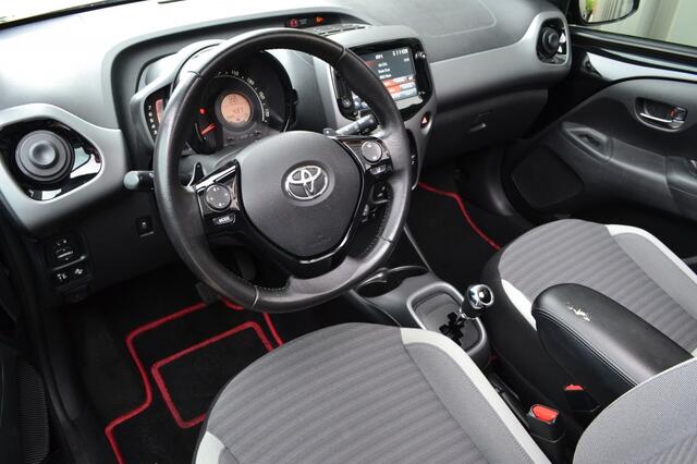 Toyota AYGO 1.0 VVT-i X-First Camera/Cabrio/Airco/Cruise Control