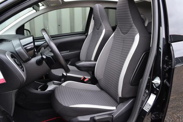 Toyota AYGO 1.0 VVT-i X-First Camera/Cabrio/Airco/Cruise Control