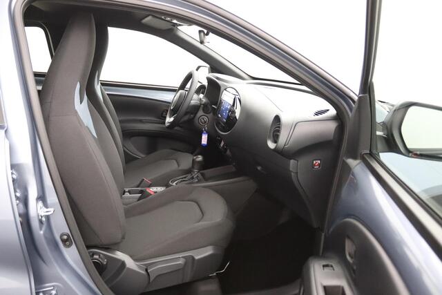 Toyota AYGO X Hybrid 115 play | Apple Carplay/Android Auto | Nieuwe Auto | Uit Voorraad Leverbaar |