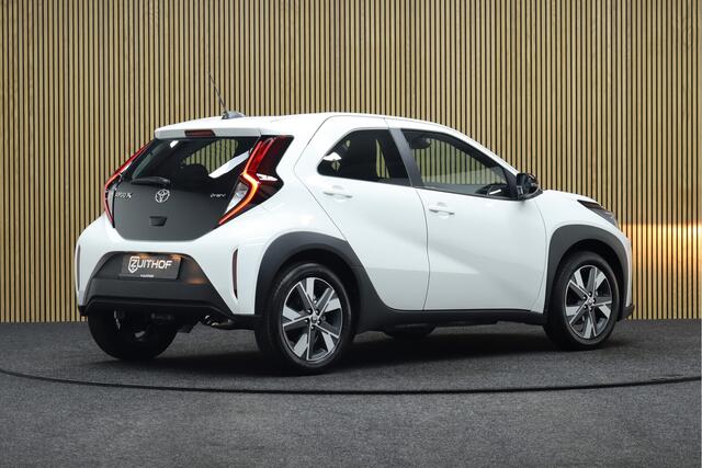 Toyota AYGO X Hybrid 115 pulse | Adaptive-cruise | Camera | Clima | Apple Carplay & Android Auto | Maps Navigatie | Stoelverwarming