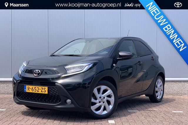Toyota AYGO X 1.0 VVT-i MT first | Camera | Apple Carplay |