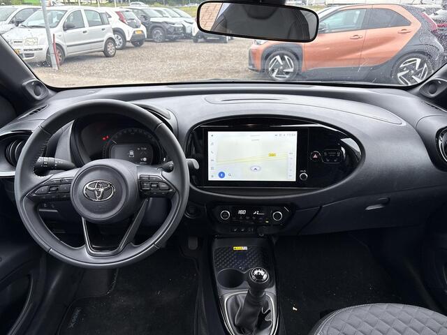 Toyota AYGO X 1.0 VVT-i MT Premium **STOELVERWARMING/ JBL AUDIO/ KEYLESS**