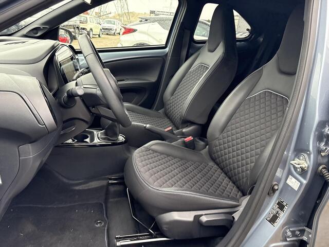 Toyota AYGO X 1.0 VVT-i MT Premium **STOELVERWARMING/ JBL AUDIO/ KEYLESS**