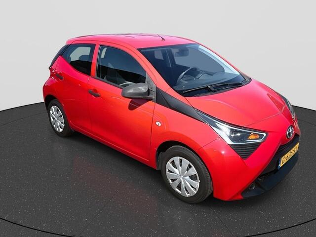 Toyota AYGO 1.0 VVT-i x-fun
