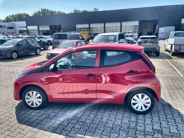 Toyota AYGO 1.0 VVT-i x-fun