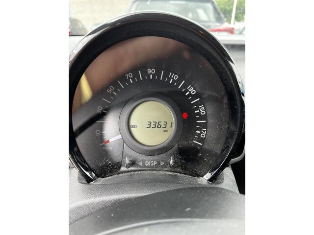 Toyota AYGO 1.0 VVT-i x-fun Airco Radio Bluetooth 1e Eigenaar Dealer onderhouden NL auto