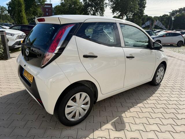 Toyota AYGO 1.0 VVT-i x-fun