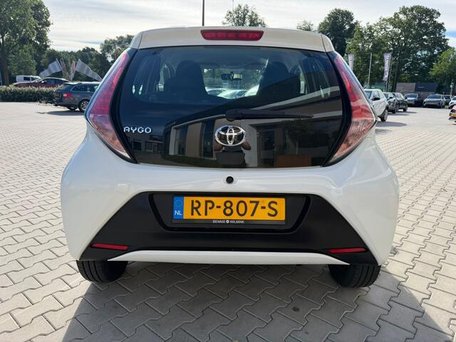 Toyota AYGO 1.0 VVT-i x-fun