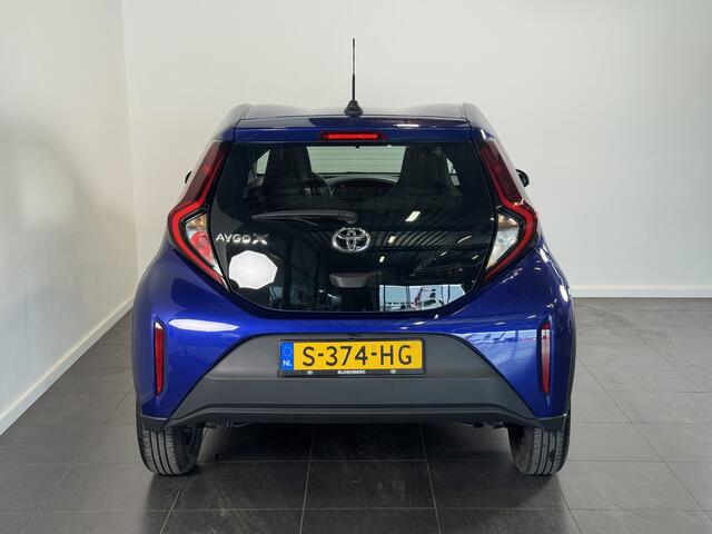 Toyota AYGO X 1.0 VVT-i MT Play Apple Carplay | Achteruitrijcamera |