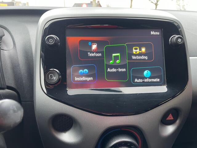 Toyota AYGO 1.0 VVT-i x-play