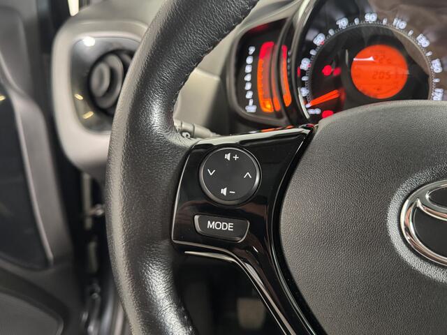 Toyota AYGO 1.0 VVT-i x-play | Achteruitrijcamera | Airco | CarPlay |