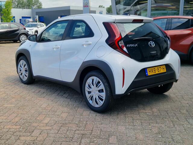 Toyota AYGO X 1.0 VVT-i MT Play