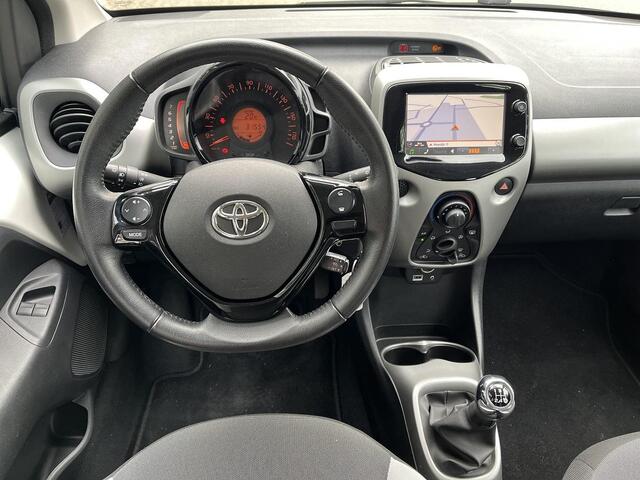 Toyota AYGO 1.0 VVT-i X-Play | Camera | NL-Auto | Navigatie