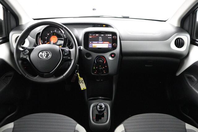 Toyota AYGO 1.0 VVT-i x-play | Automaat | Airco |