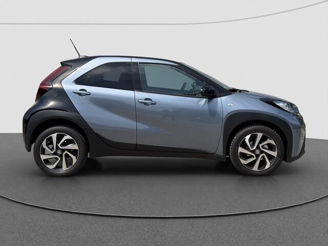 Toyota AYGO X 1.0 VVT-i MT Pulse | TwoTone | AllSeason | Camera | Apple Carplay