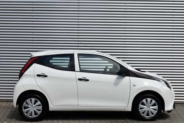 Toyota AYGO 1.0 VVT-I X / GOED ONDERHOUDEN
