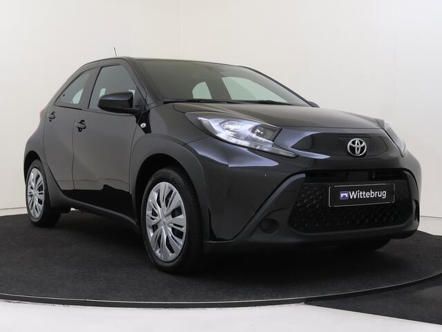 Toyota AYGO X 1.0 VVT-i MT Play