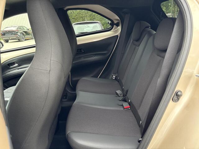 Toyota AYGO X 1.0 VVT-i S-CVT Envy **KEYLESS/ STOELVERWARMING/ PARKEERSENSOREN**