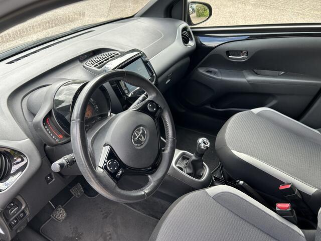 Toyota AYGO 1.0 VVT-i x-cite ultimate,camera,clima.