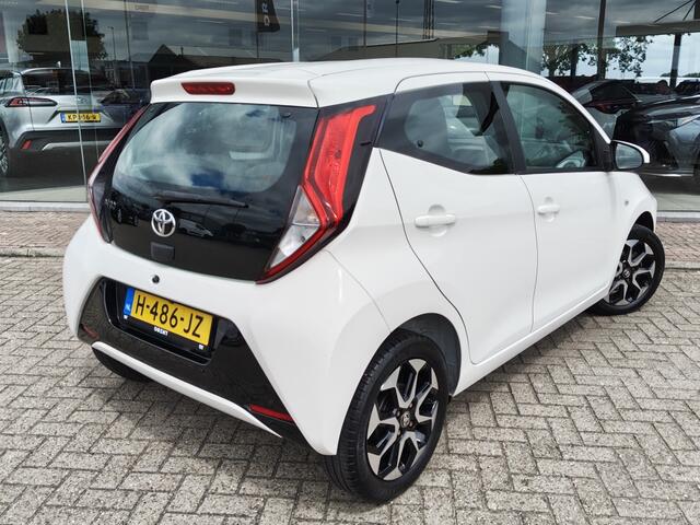 Toyota AYGO 1.0 VVT-i x-joy Automaat | Android Auto, Apple Carplay | Airco