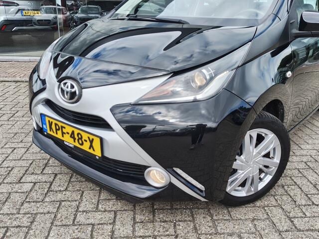 Toyota AYGO 1.0 VVT-i x-play | Lichtmetalen Velgen | All Seasons | Airco | A