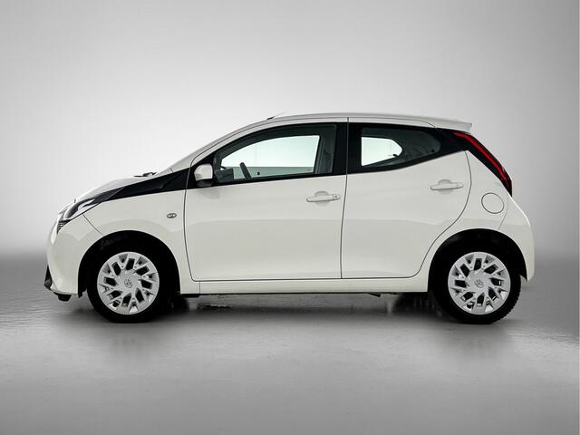 Toyota AYGO 1.0 VVT-i x-play *Automaat | BTW voertuig | Dealer onderhouden | Apple CarPlay/Android Auto | Airco | Achteruitrijcamera | Elektrische Ramen voor | Elektrisch verstelbare buitenspiegels |
