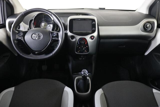 Toyota AYGO 1.0 VVT-i x-play Airco | Camera | Bluetooth | NAP.
