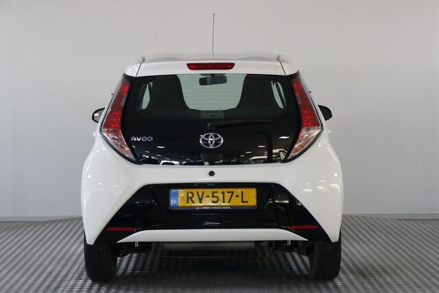 Toyota AYGO 1.0 VVT-i x-play Airco | Camera | Bluetooth | NAP.