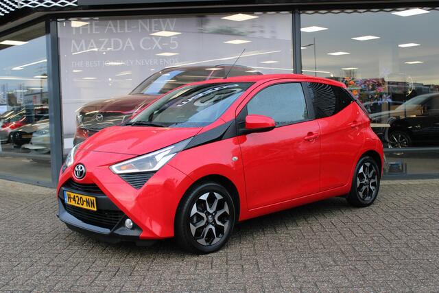 Toyota AYGO 1.0 VVT-i x-joy Ede, Trekhaak, Clima, Camera, Apple Carplay, Bluetooth, LMV 15 Inch, Armsteun, Elek.Ramen