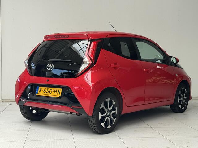 Toyota AYGO 1.0 VVT-i x-joy | Navigatie | Camera | Dealer Onderhouden | Climate Control | Lichtmetalen Velgen 15" |