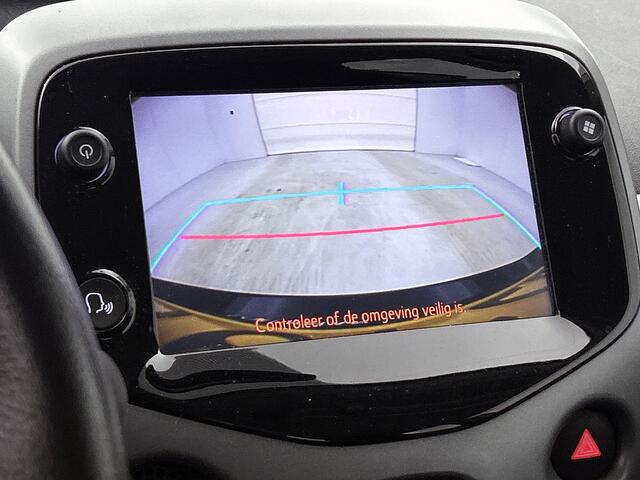 Toyota AYGO 1.0 VVT-i x-play | 1e Eigenaar | Dealeronderhouden | Apple Carplay / Android Auto | Camera |