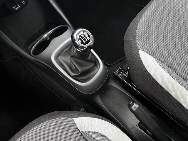 Toyota AYGO 1.0 VVT-i x-play | 1e Eigenaar | Dealeronderhouden | Apple Carplay / Android Auto | Camera |