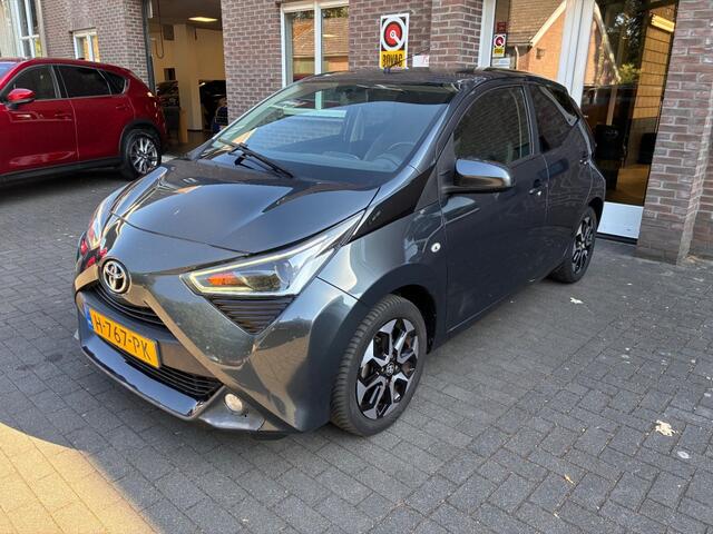 Toyota AYGO 1.0 VVT-I X-CITE CARPLAY/CAMERA/2e EIG/ NAP
