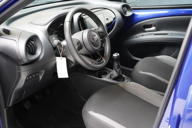 Toyota AYGO X 1.0 VVT-i MT Play | Carplay | Stoelverwarming | Achteruitrijcamera | Lm velgen